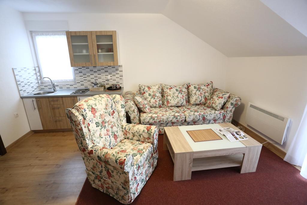 Apartments Kolonija SJJ Habitación foto
